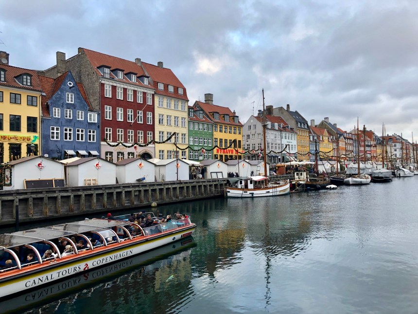 3FF28EFB-FB34-4736-8BC3-97FE6657A5DE