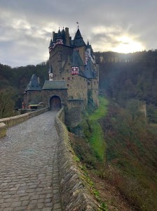 7C0469A1-8D36-4651-9039-8F5AD9A0B908