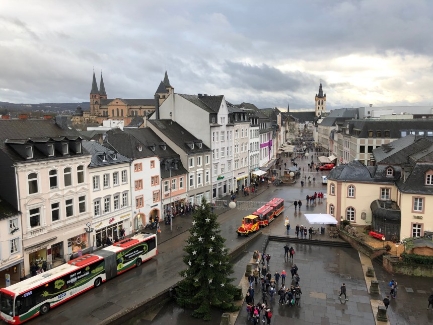 E2E8B035-57DA-497B-94C9-281980C05E05