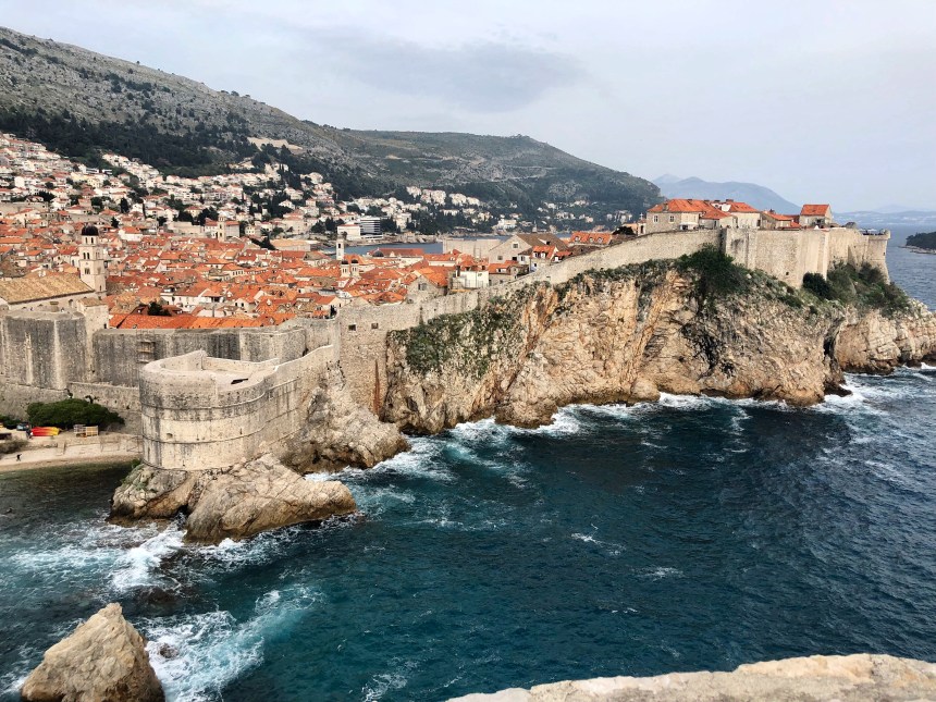 D0413057-41A0-4E94-9901-A4E6D1879043